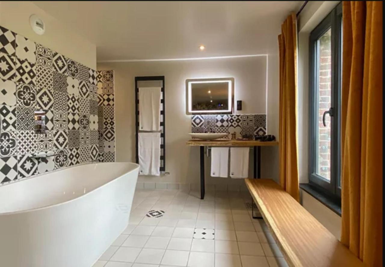Hotel Le Moulin Fouret Saint-Aubin-le-Vertueux Exteriér fotografie